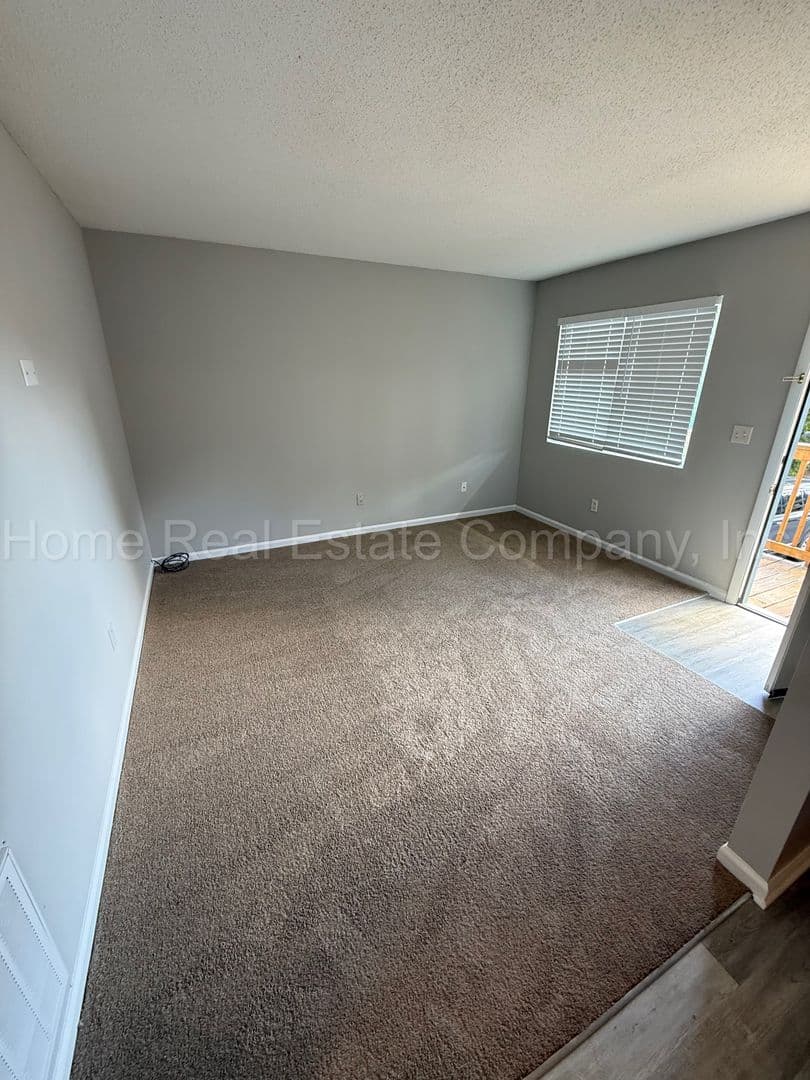 Kernersville Apartment: 1002 Salisbury Street Apt 4-B