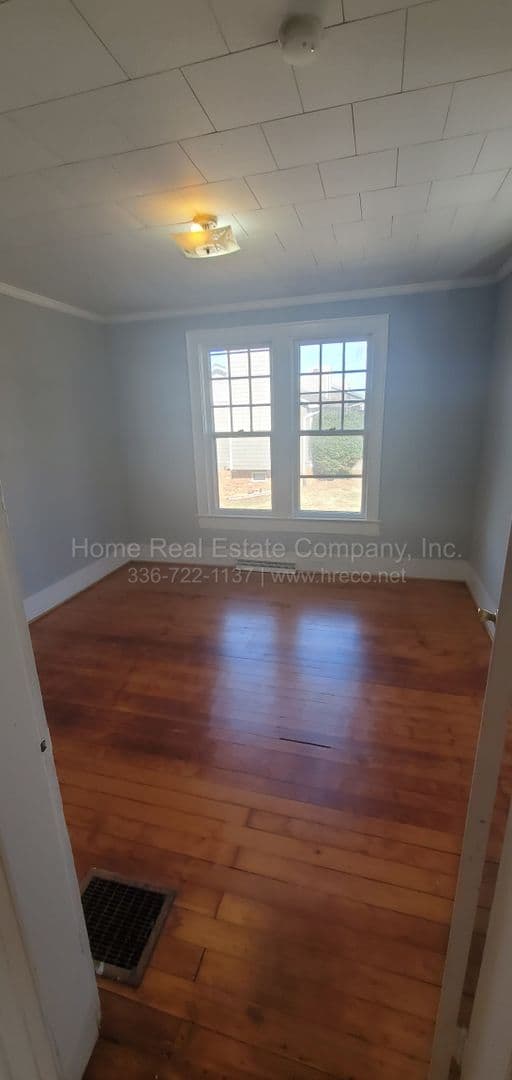 Winston-Salem House: 422 Spaugh Street