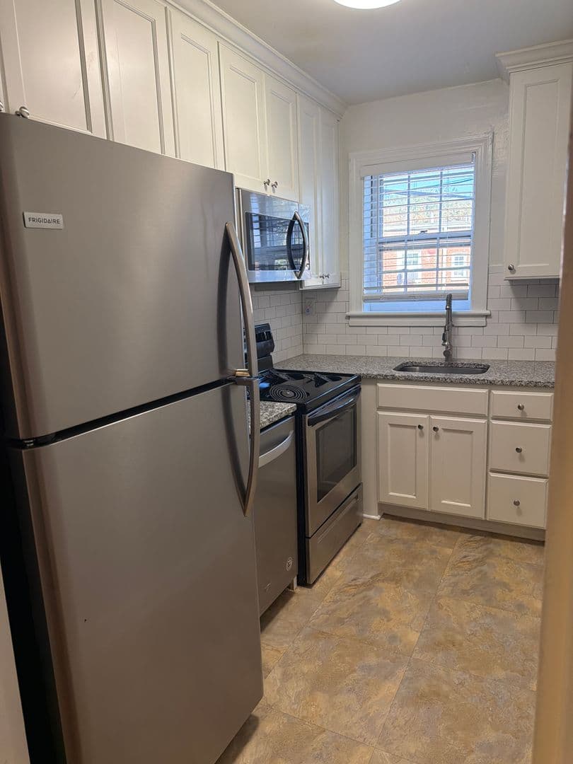 Winston-Salem Apartment: 805 West End Blvd Apt B-5