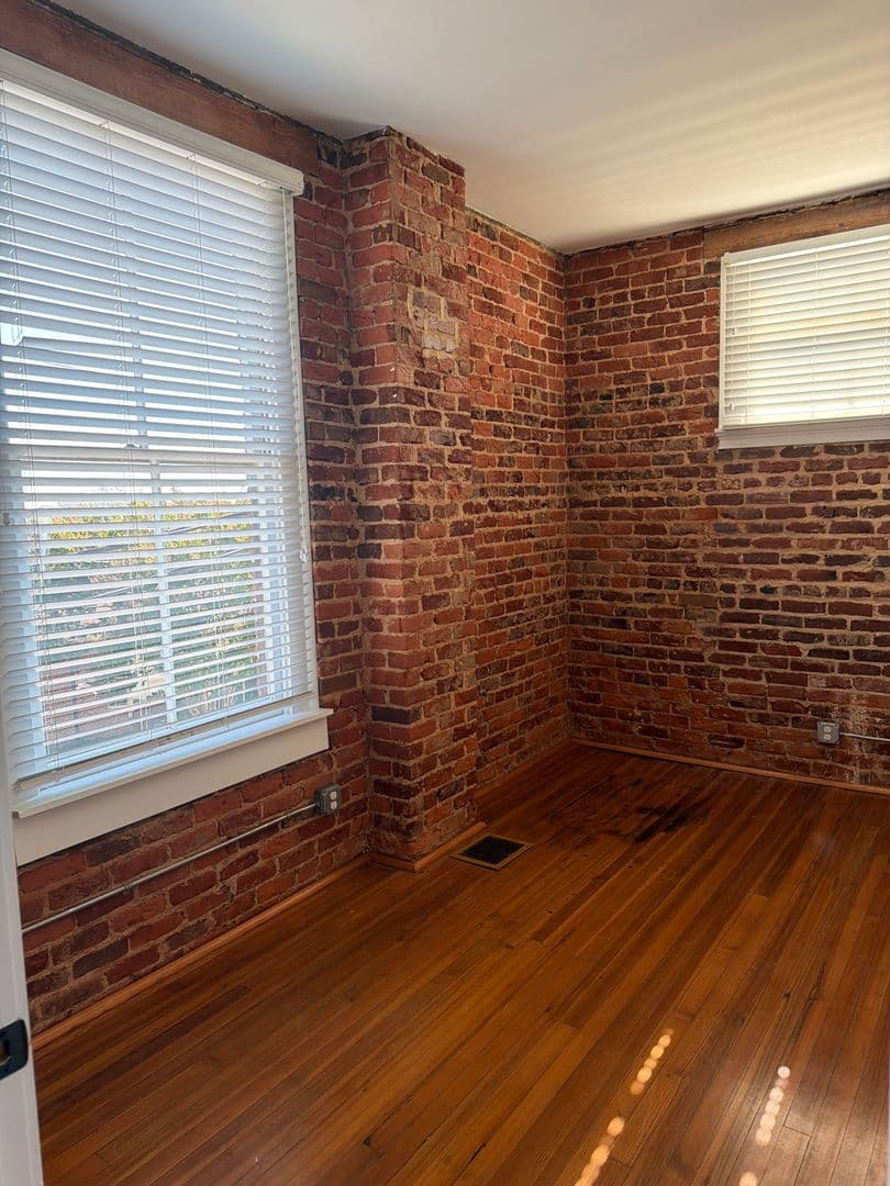 Winston-Salem Apartment: 908-912 Burke Street