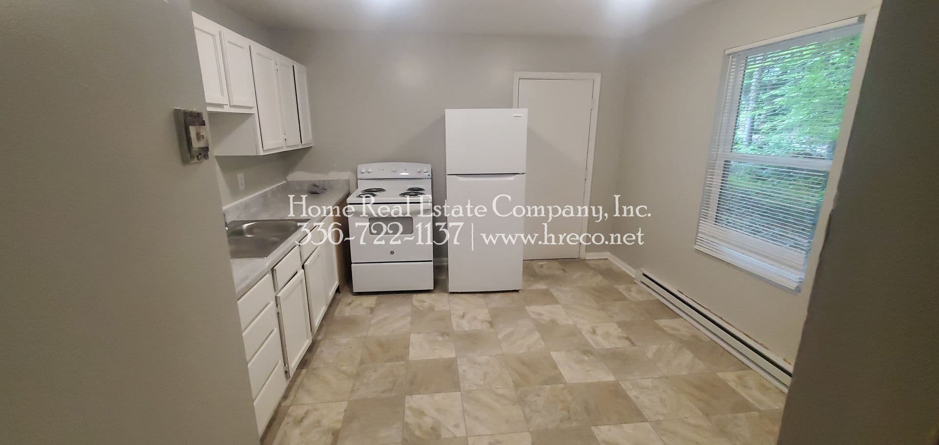Winston-Salem Multiplex: 4271 Mineral Avenue Apt B
