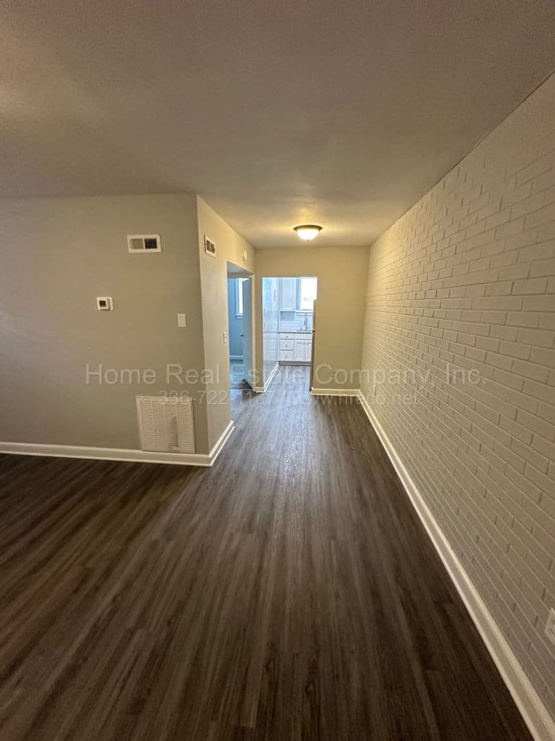 Winston-Salem Apartment: 805 West End Blvd Apt B-4