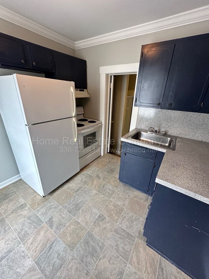 Winston-Salem Apartment: 1428 Glade Street