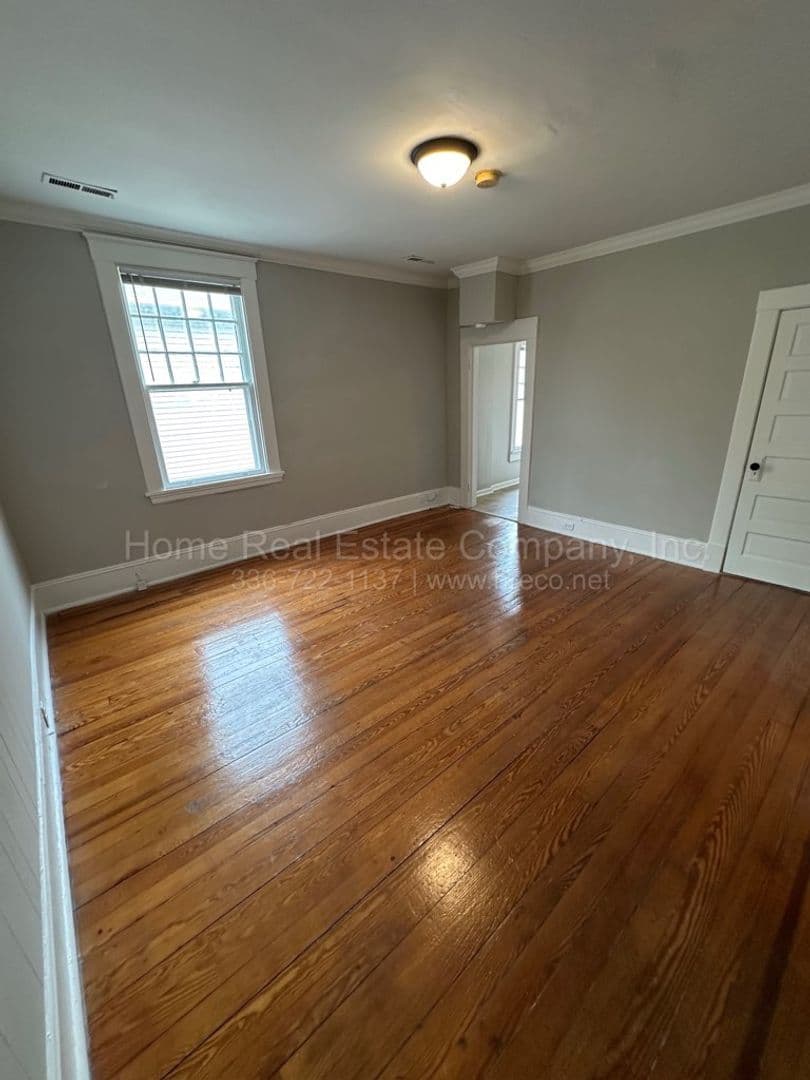Winston-Salem Apartment: 1428 Glade Street
