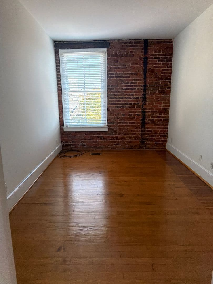 Winston-Salem Apartment: 908-912 Burke Street