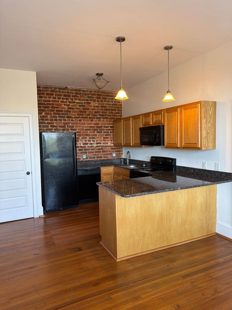 Winston-Salem Apartment: 908-912 Burke Street