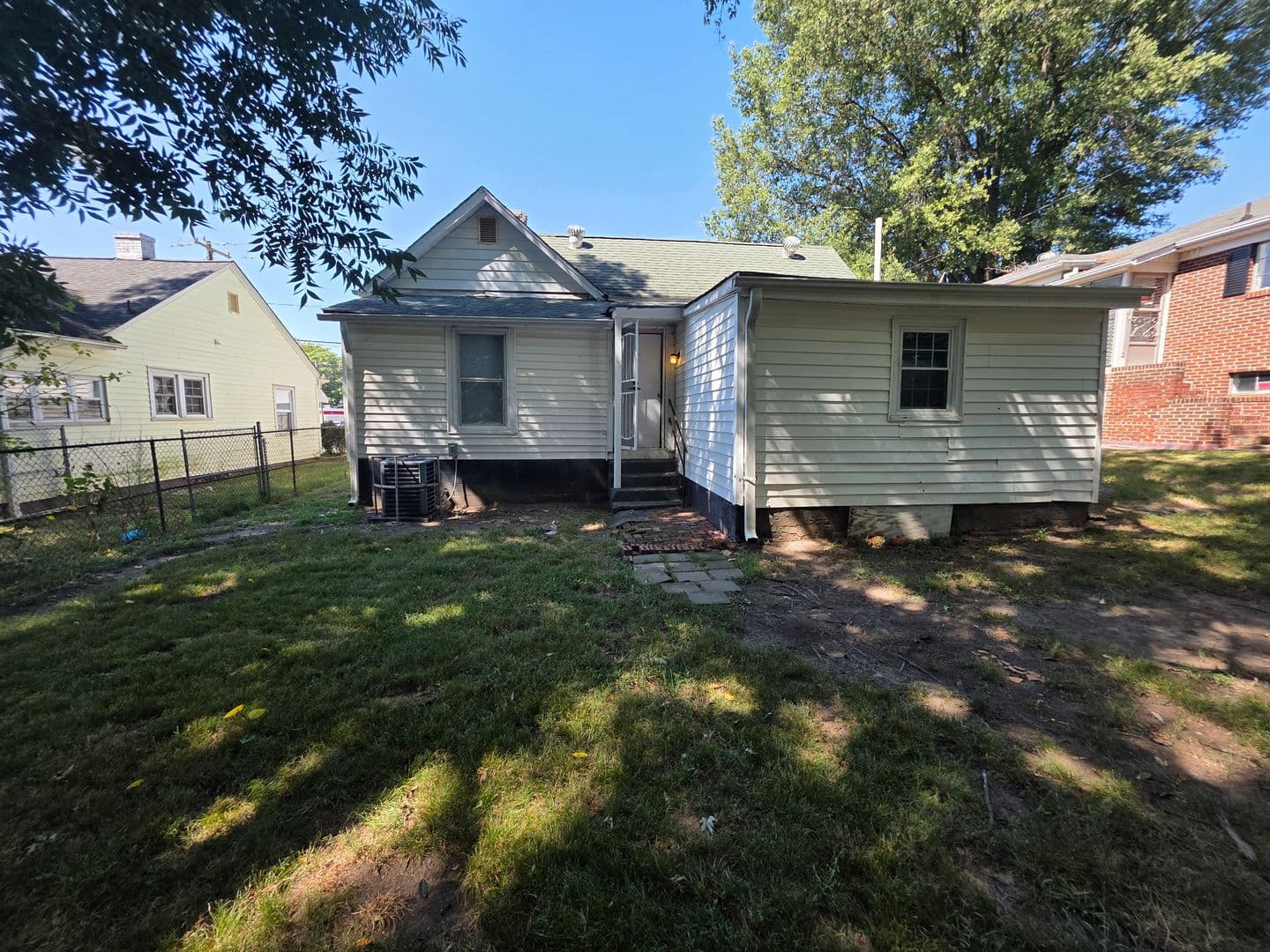Winston-Salem House: 117 Wheeler Street
