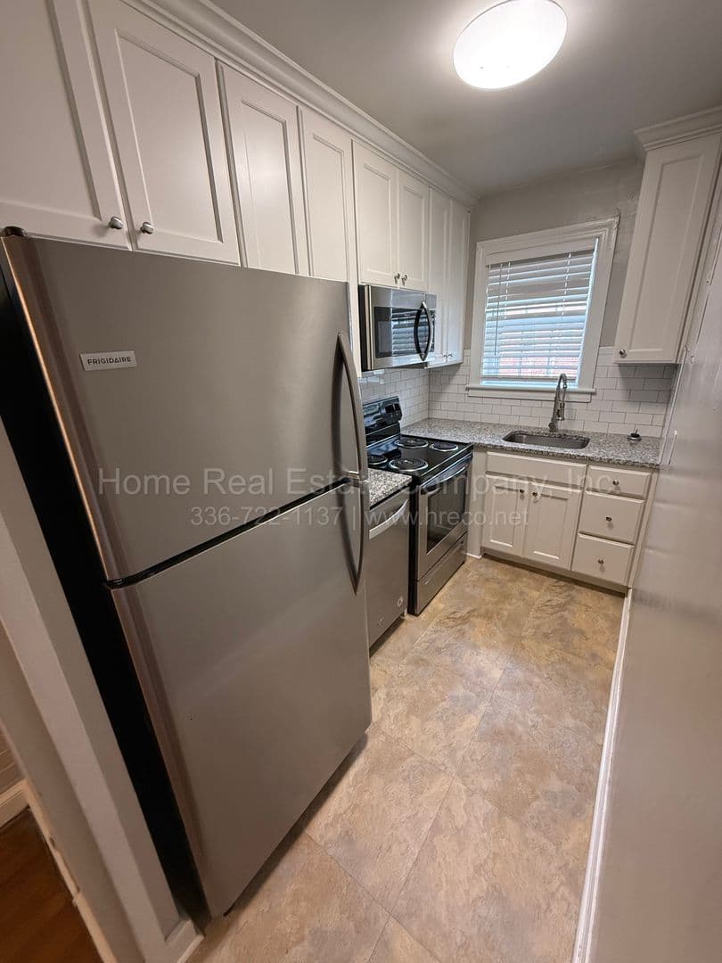 Winston-Salem Apartment: 805 West End Blvd Apt B-5