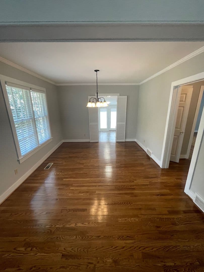 Winston-Salem House: 325 N. Avalon Road