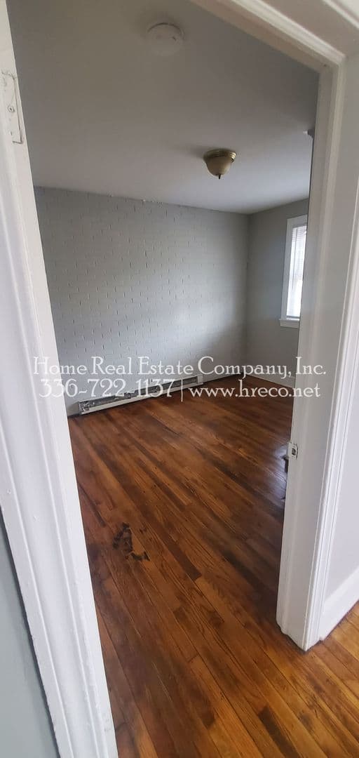 Winston-Salem Apartment: 1321 Cunningham Avenue