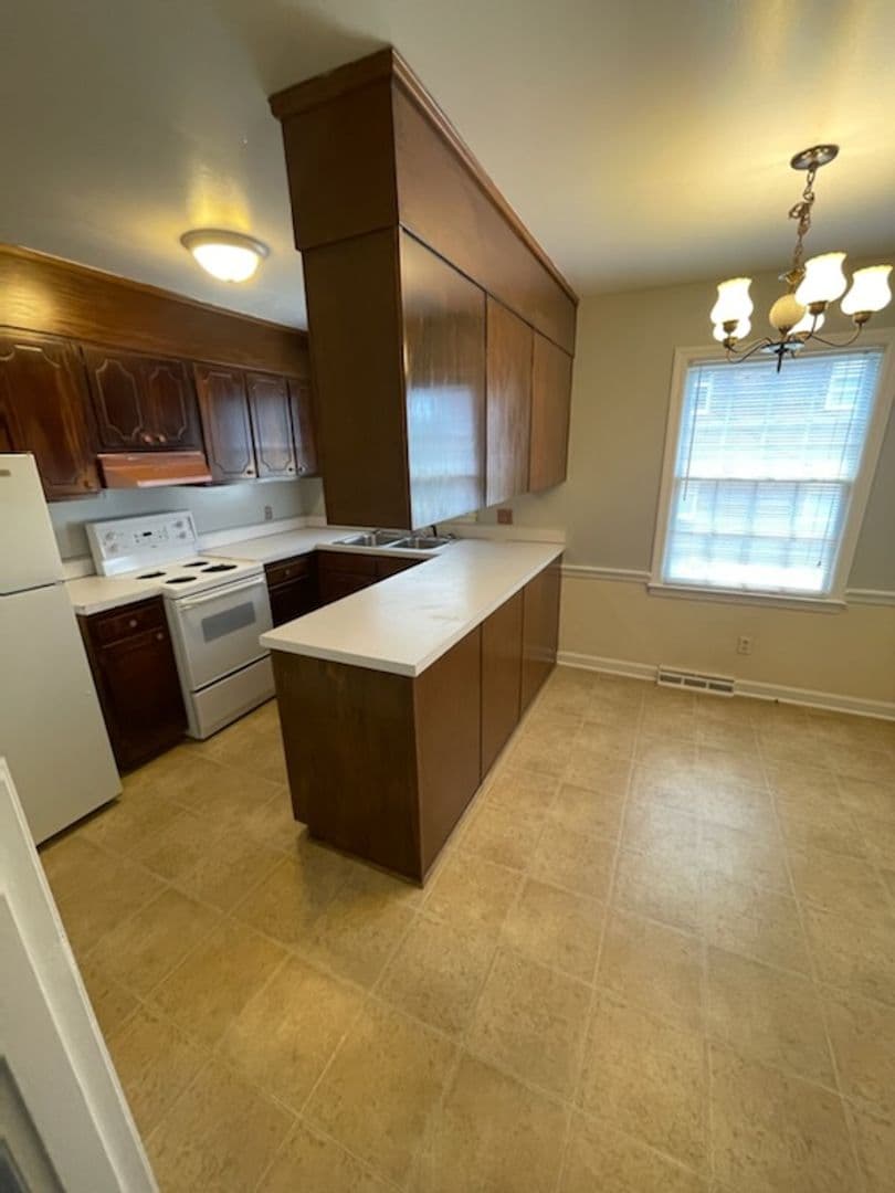 Winston-Salem Apartment: 1194 W. Fourth Street Apt A
