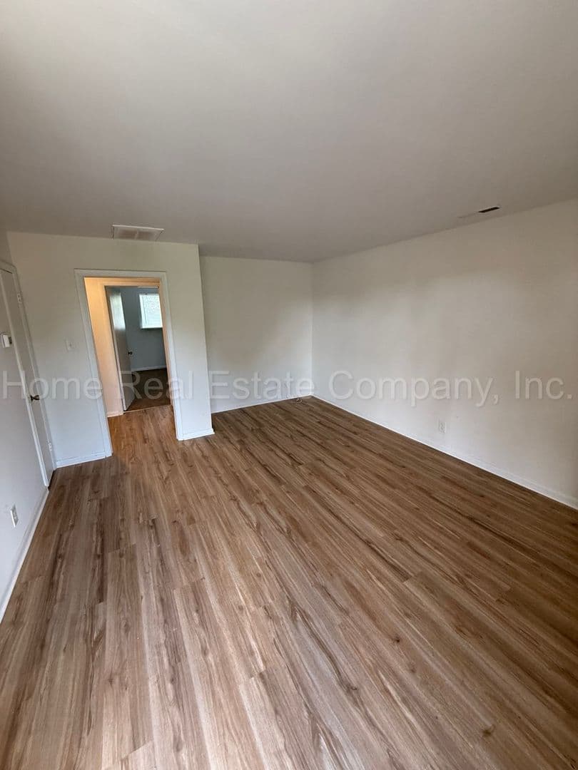 Winston-Salem Apartment: 646 Mulberry Street