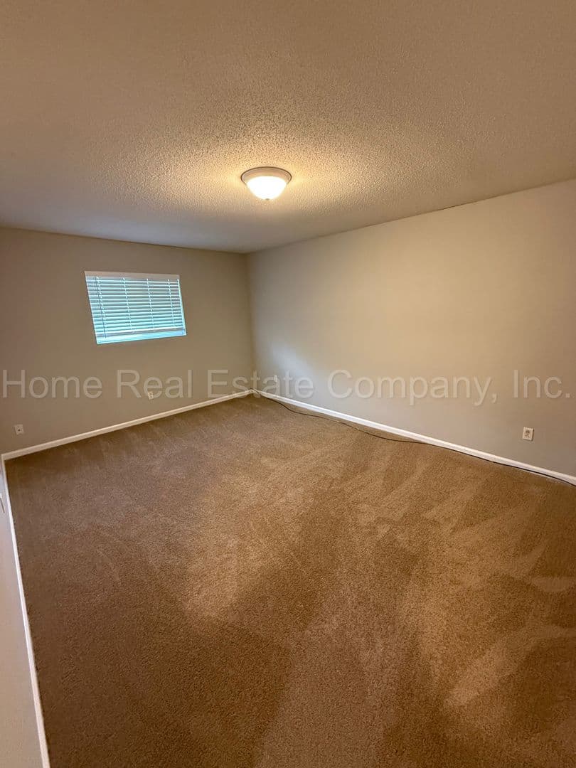 Kernersville Apartment: 1002 Salisbury Street Apt 4-B