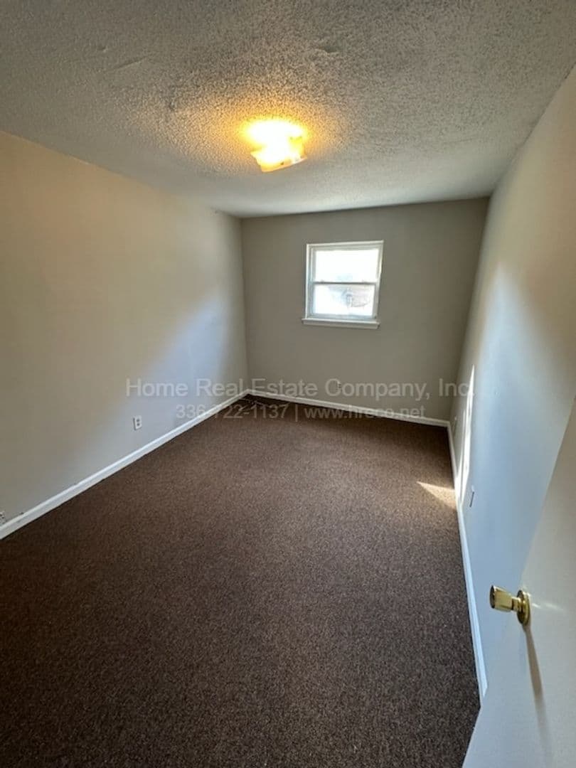 Winston-Salem Apartment: 151 Westdale Avenue Apt C