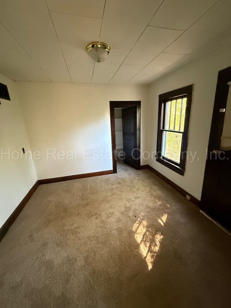 Winston-Salem House: 1118 Franklin Street