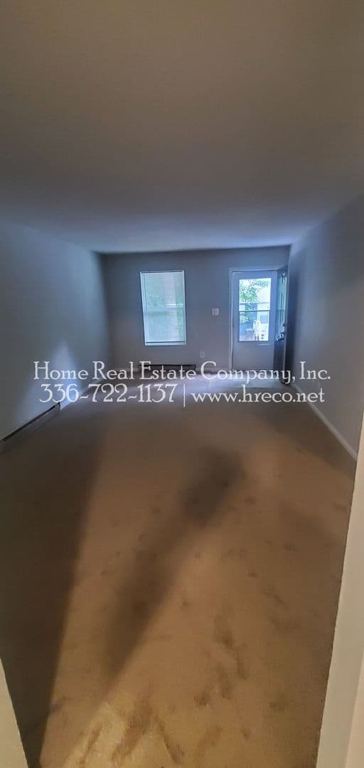 Winston-Salem Multiplex: 4271 Mineral Avenue Apt B