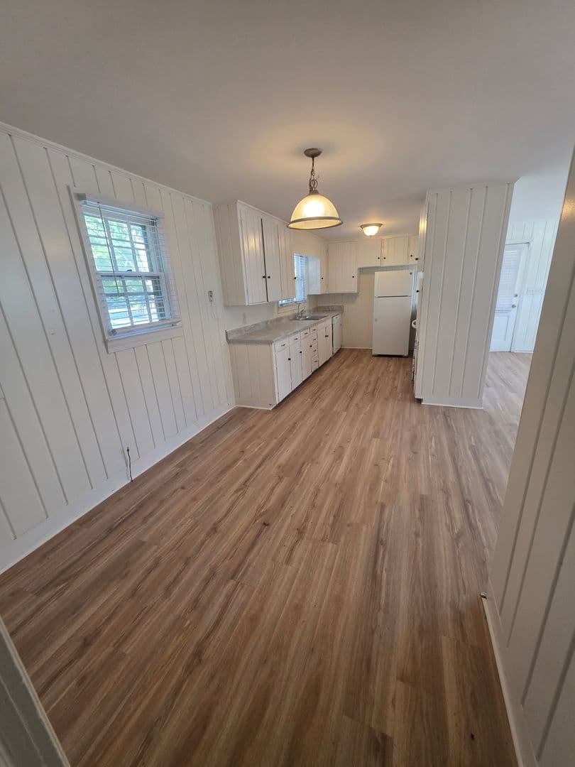 Winston-Salem House: 233 Methodist Drive