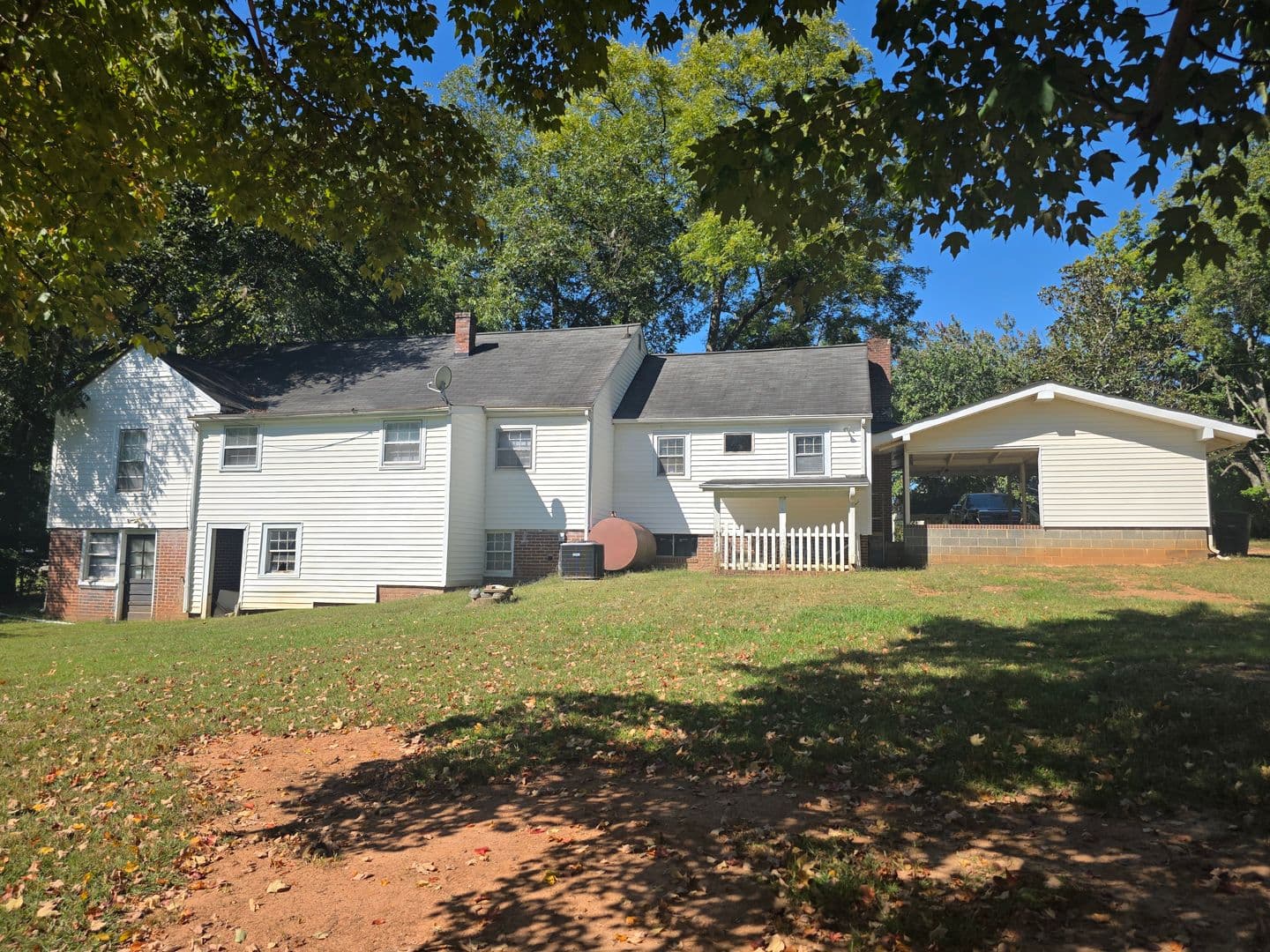Winston-Salem House: 233 Methodist Drive