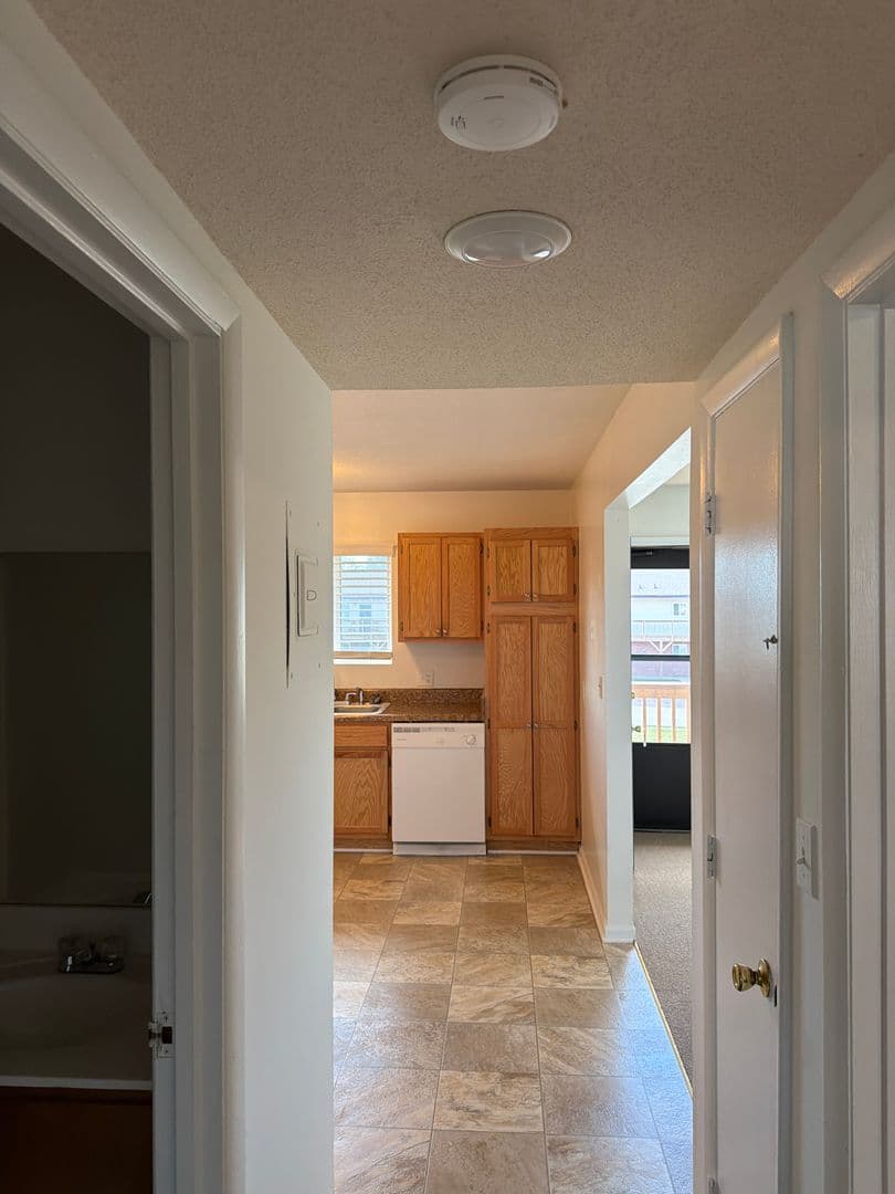 Kernersville Apartment: 1000 Salisbury Street Apt 5-B