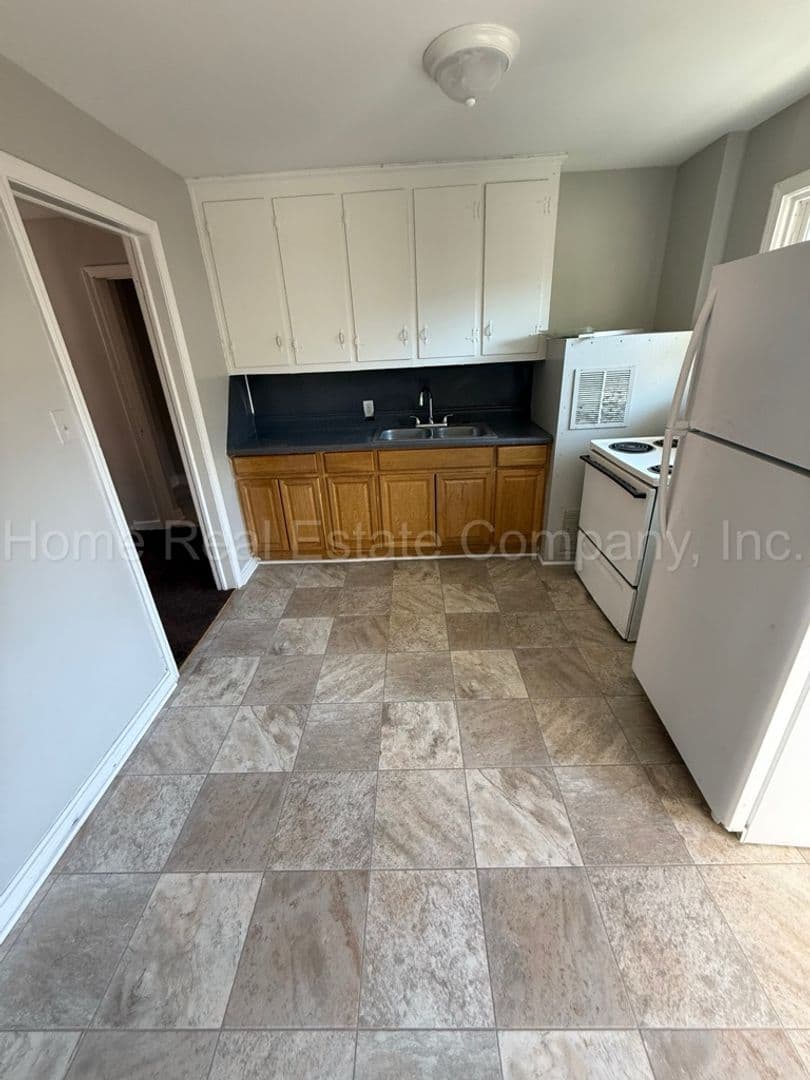 Winston-Salem Apartment: 1435 Clark Avenue Apt C