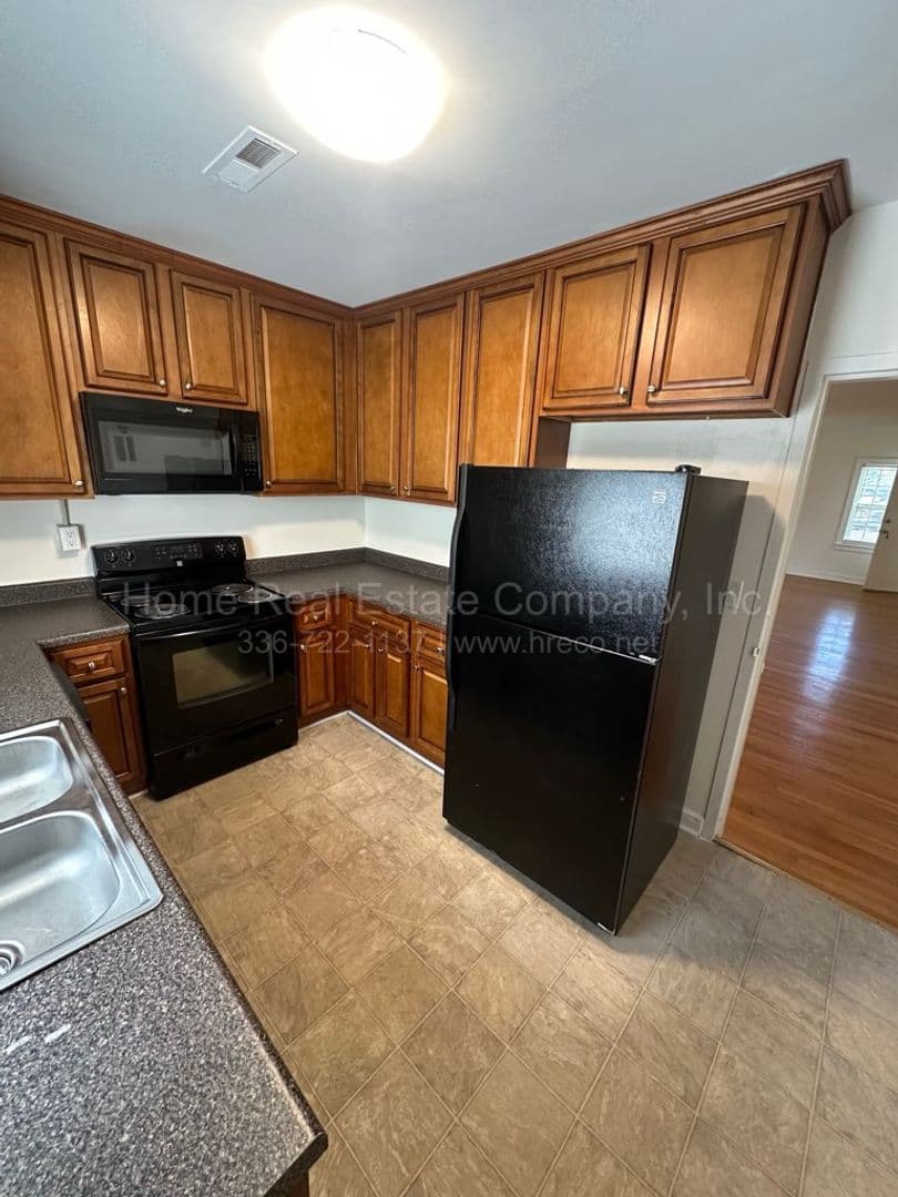 Winston-Salem Apartment: 807 West End Blvd Apt C-10
