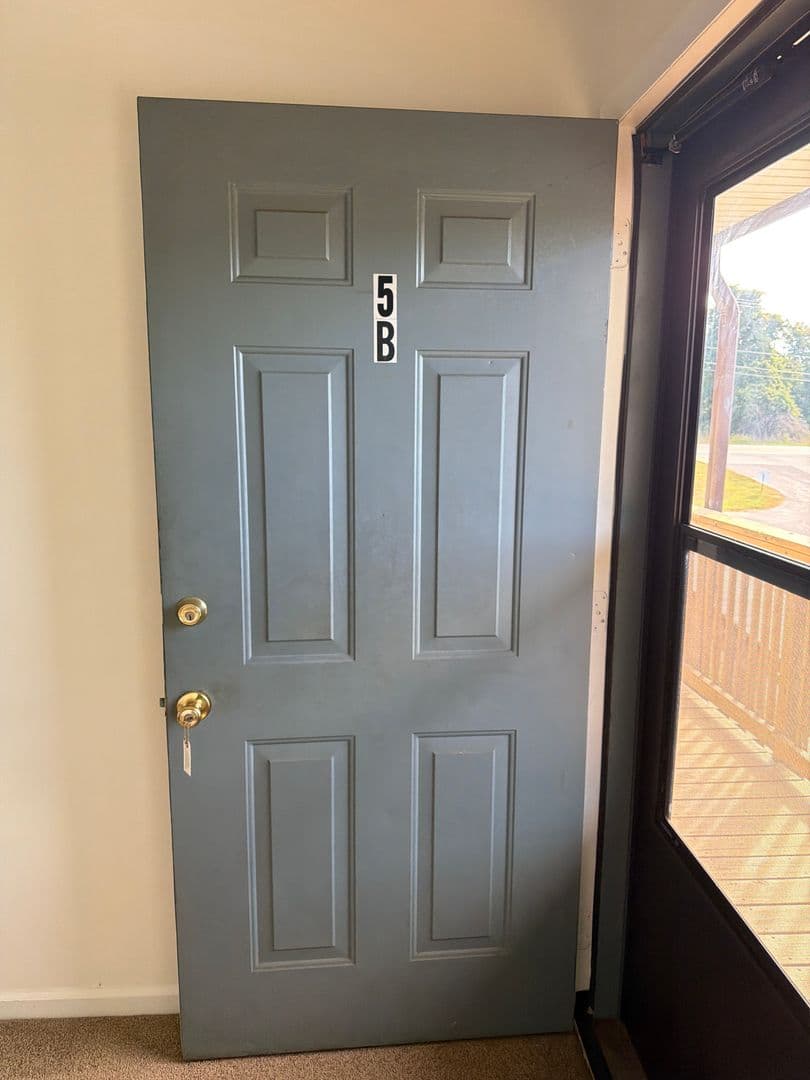 Kernersville Apartment: 1000 Salisbury Street Apt 5-B