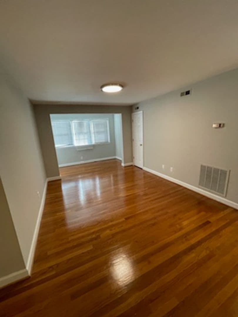 Winston-Salem Apartment: 1401 W. First Street Apt C
