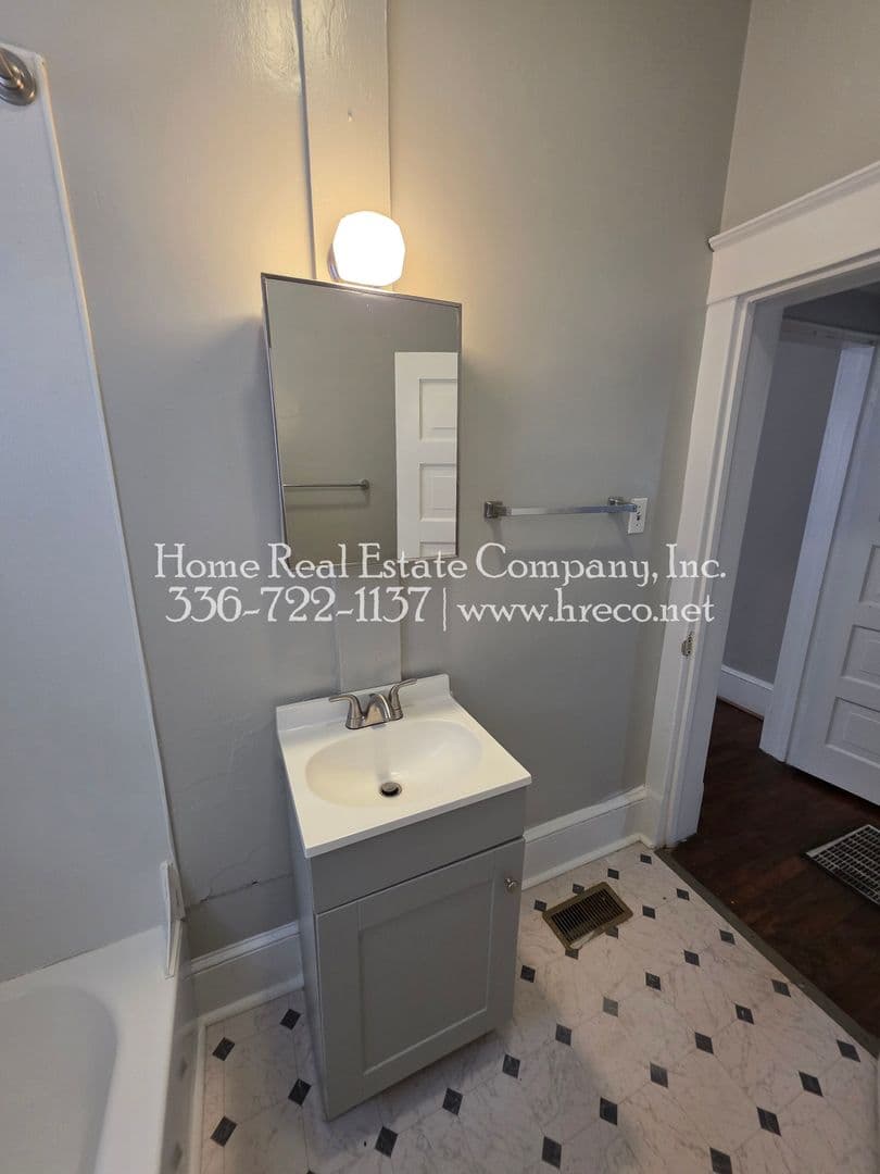 Winston-Salem House: 1413 E. 23rd Street