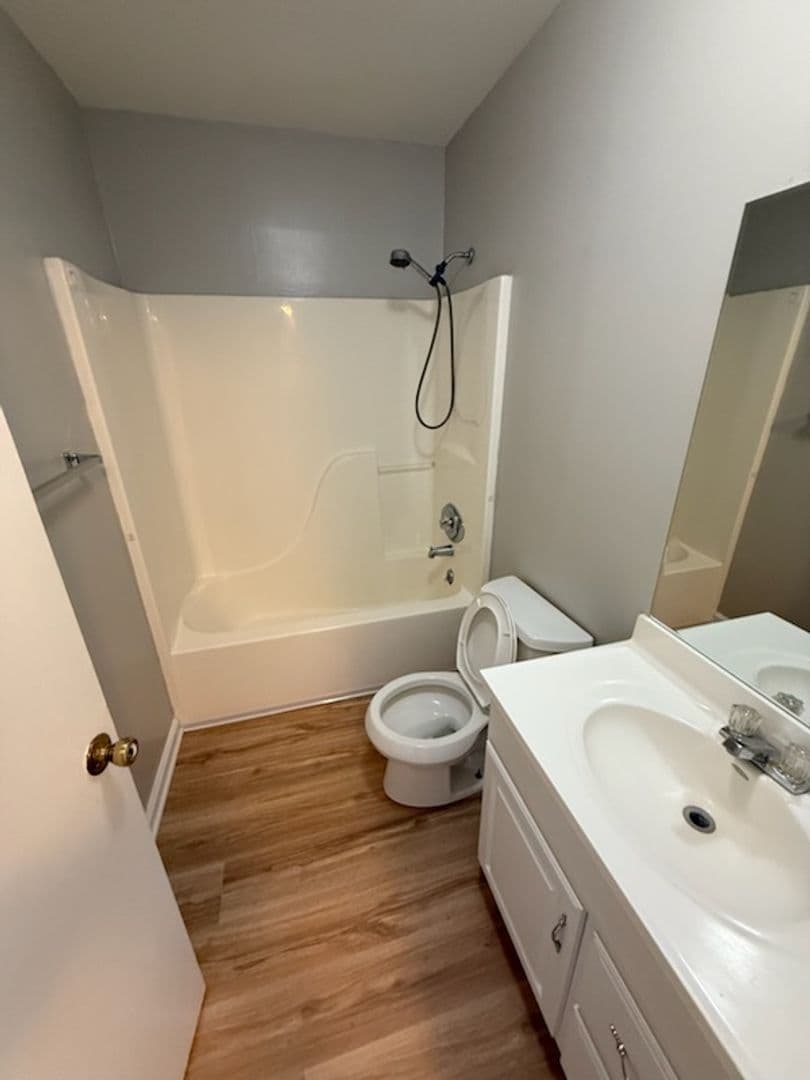 Kernersville Apartment: 1002 Salisbury Street Apt 5-B