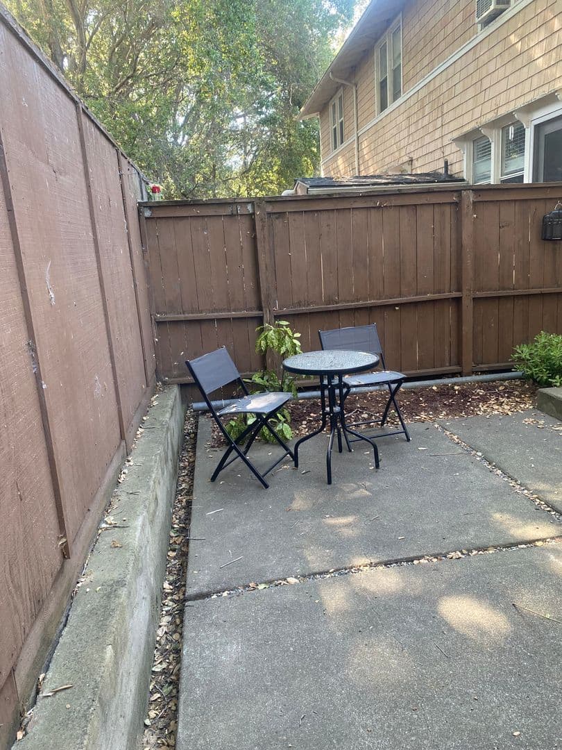 Novato Condo: 33 Livingston Court