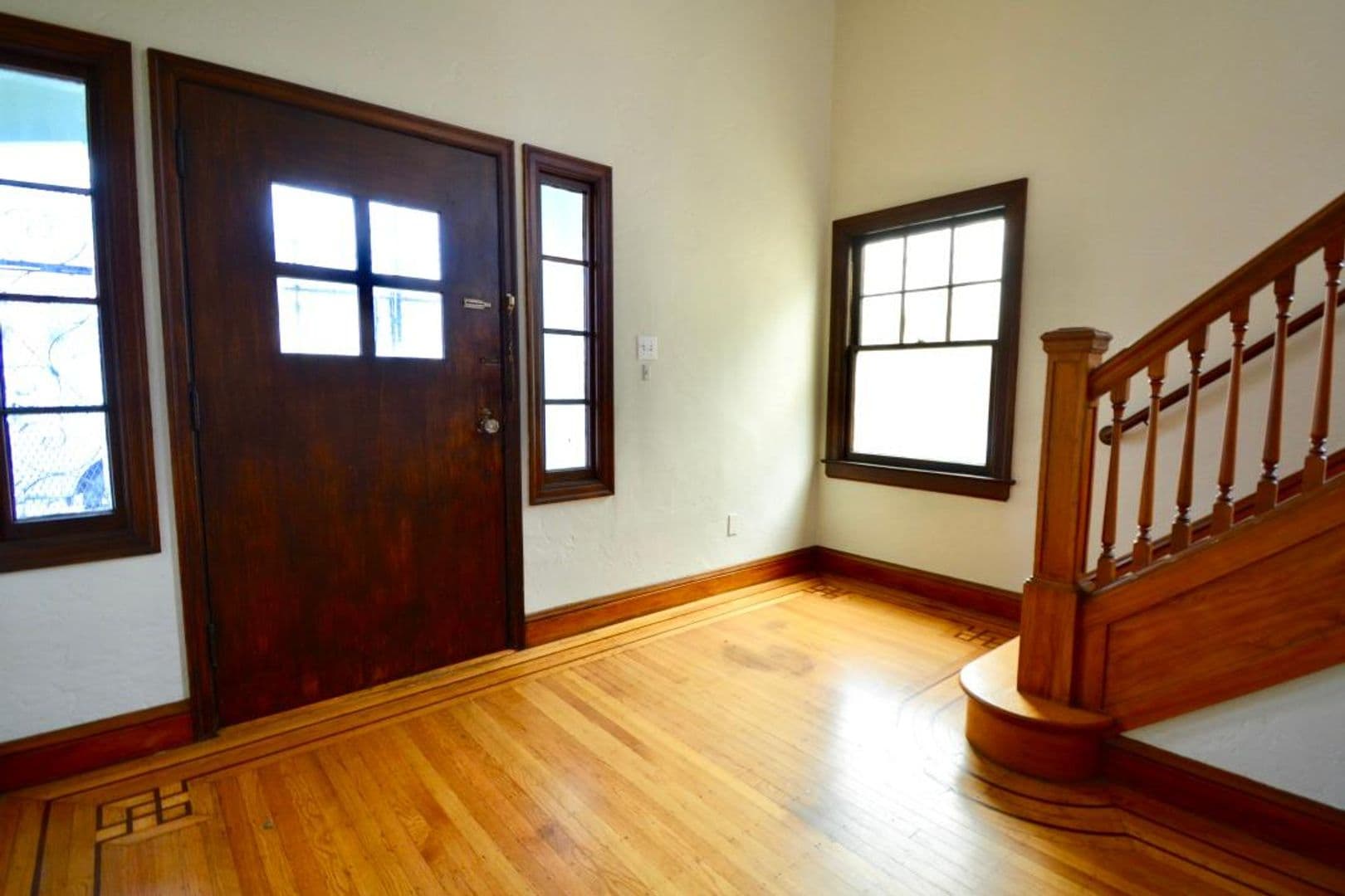 San Francisco Apartment: 2401 32nd Avenue