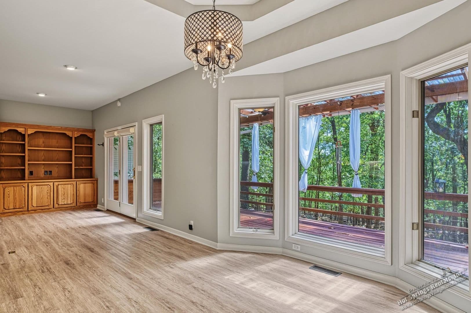 Hot Springs Village House: 27 Barcelona Way