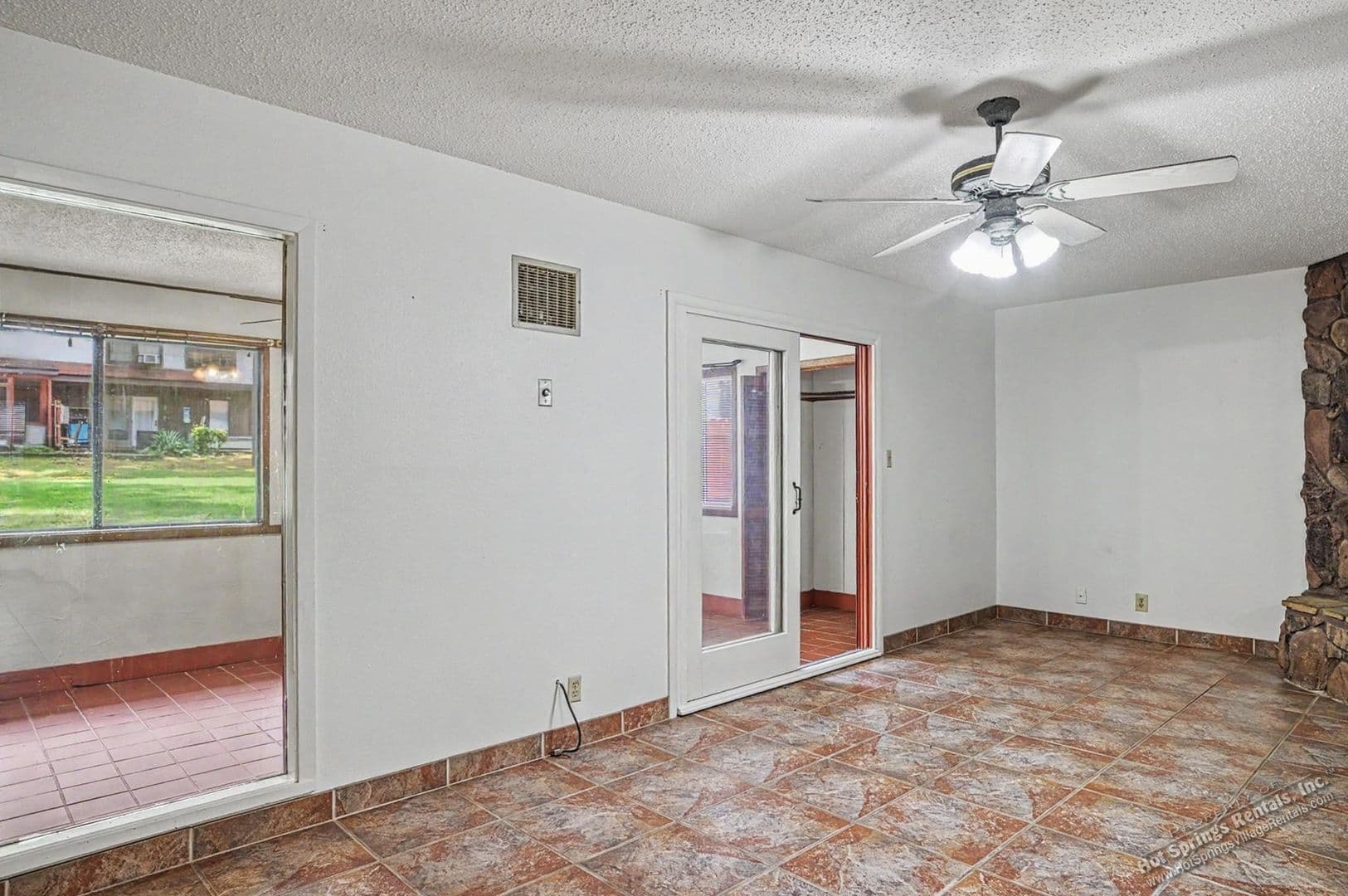 Hot Springs Village House: 119 Emperado Way
