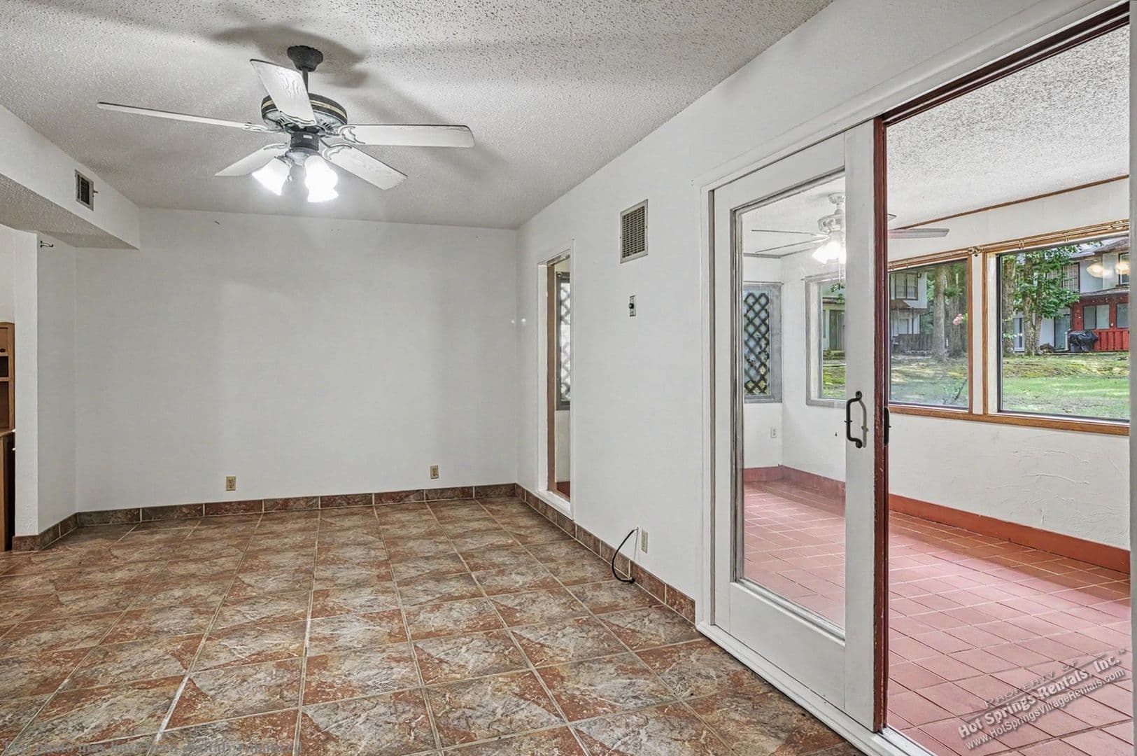 Hot Springs Village House: 119 Emperado Way