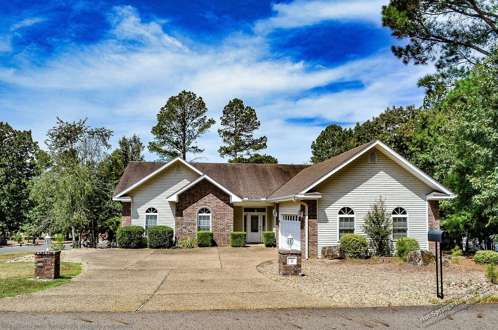 Hot Springs Village House: 11 Iniciador Way