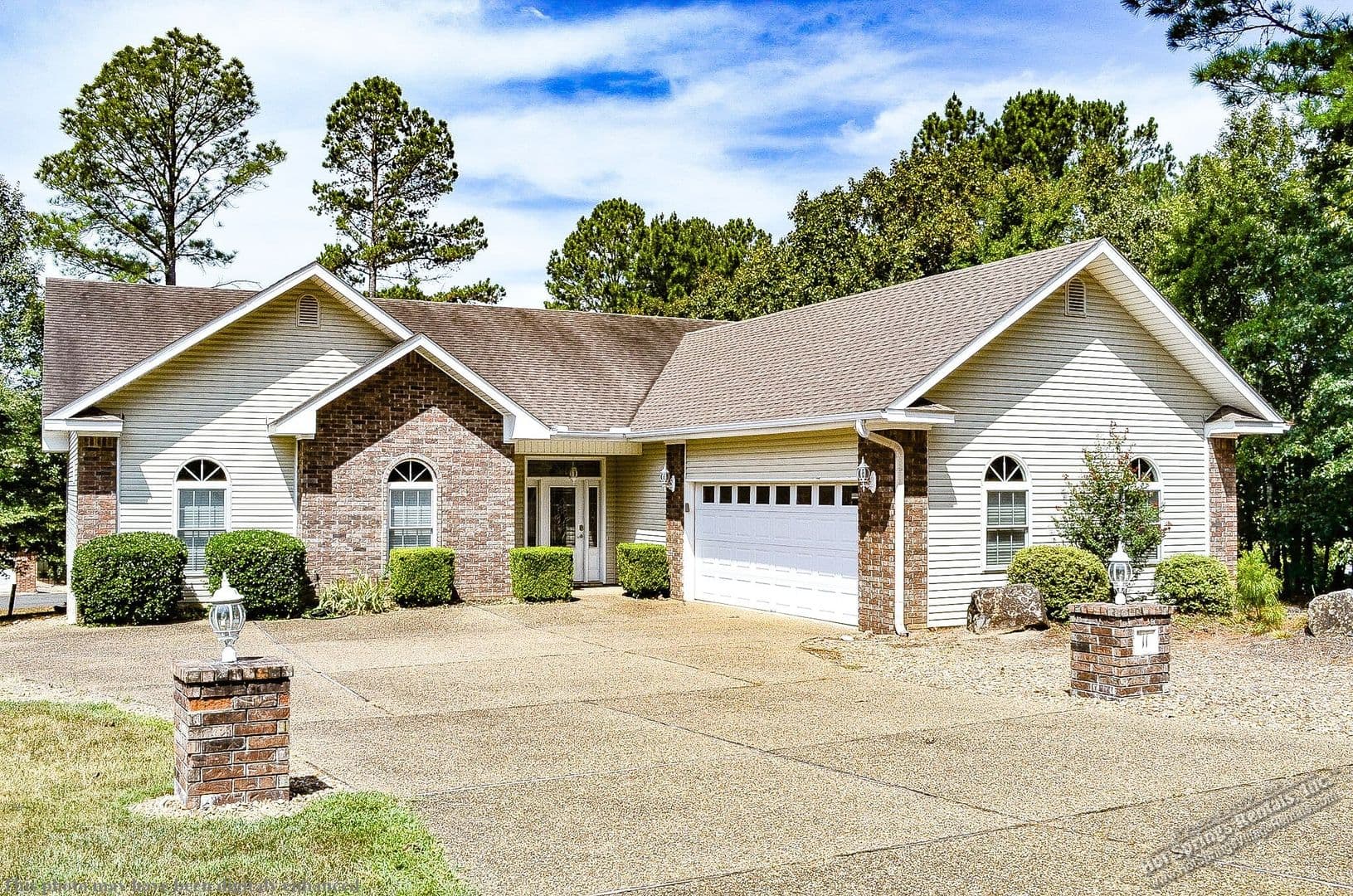 Hot Springs Village House: 11 Iniciador Way