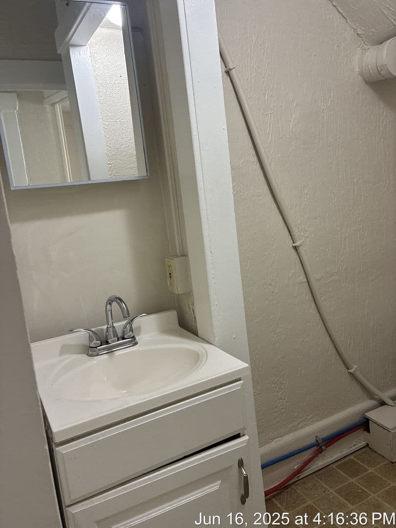 Morgantown Apartment: 499 Locust