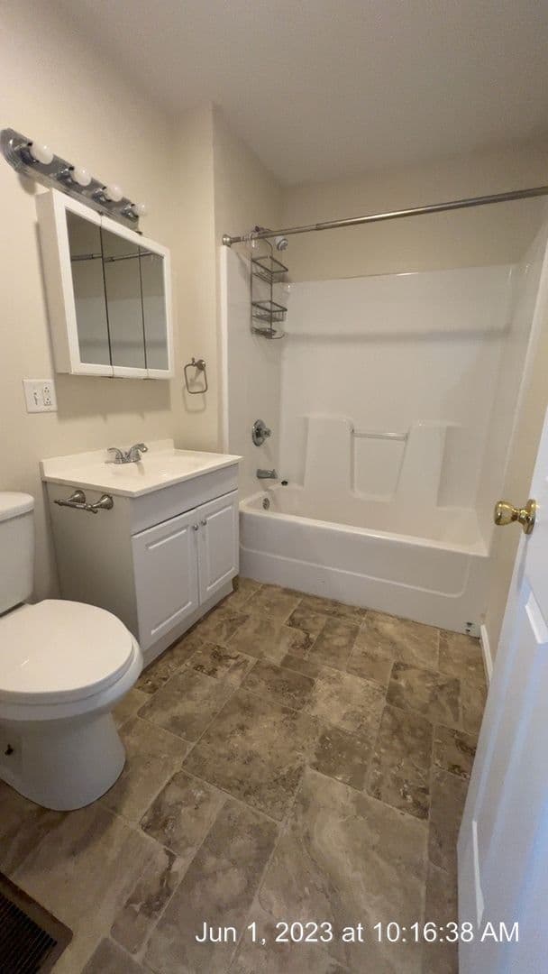 Morgantown Apartment: 682 Willey St.
