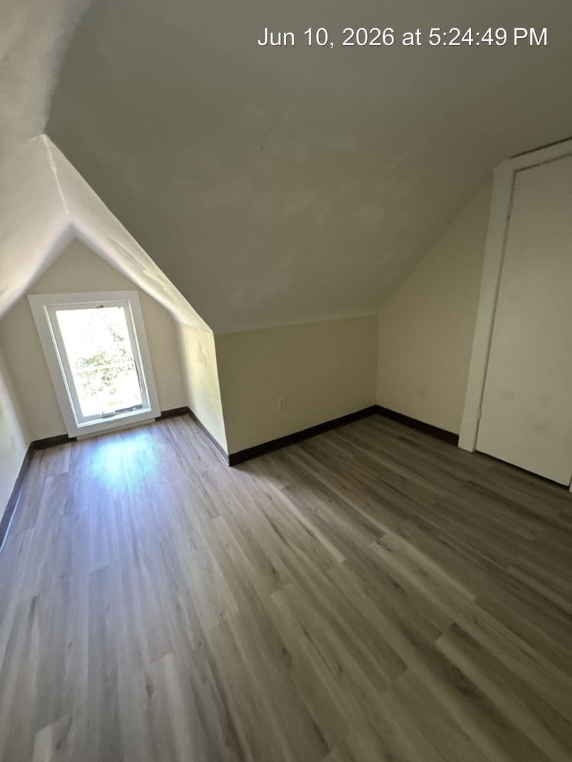 Morgantown Apartment: 521 Locust