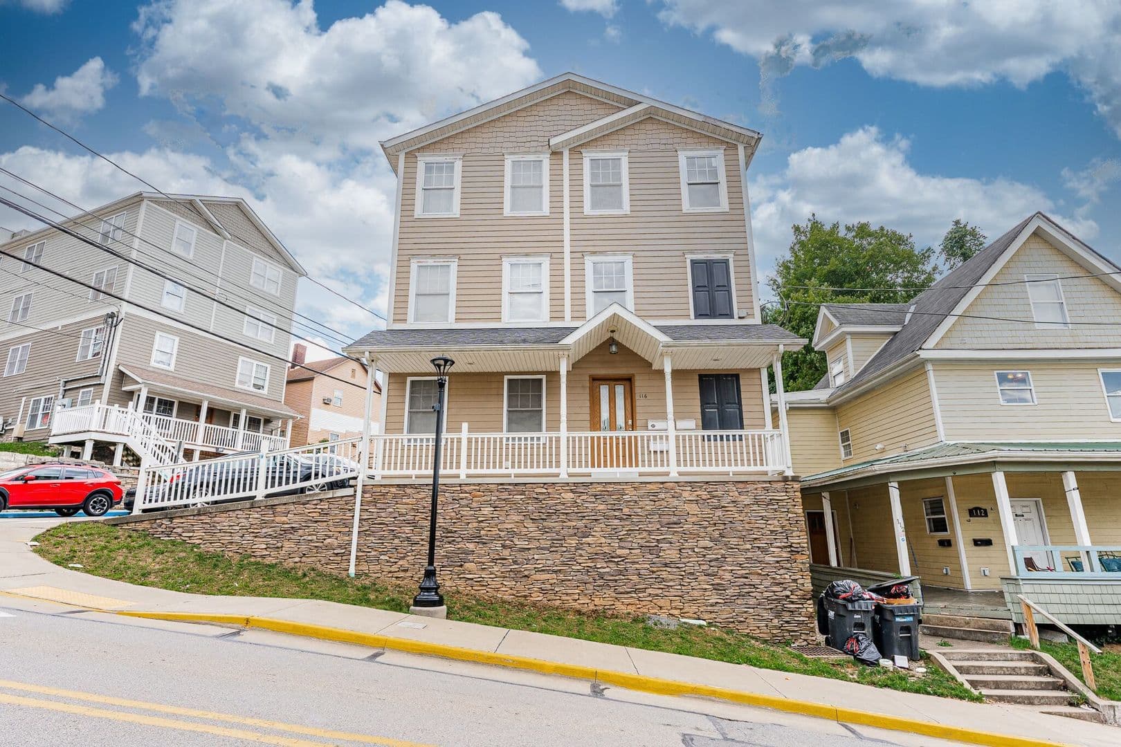 Morgantown Apartment: 116 Third Street