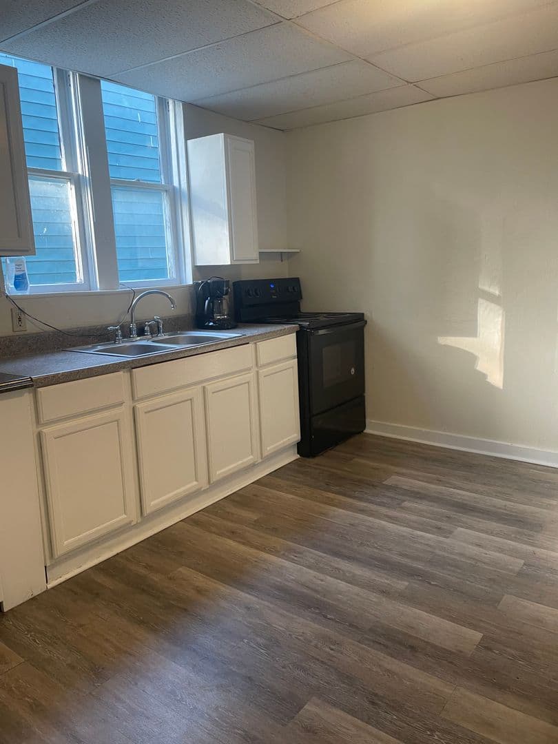Morgantown Apartment: 517 Locust