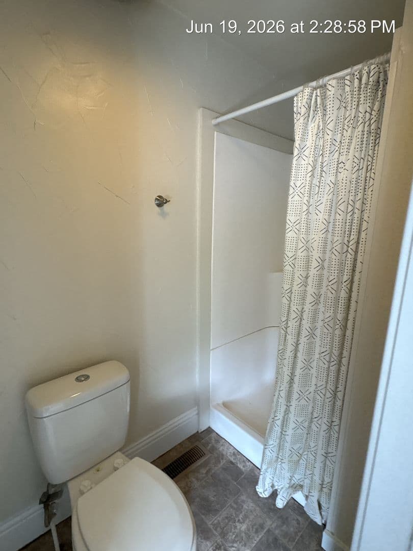 Morgantown Apartment: 142 Lorentz St