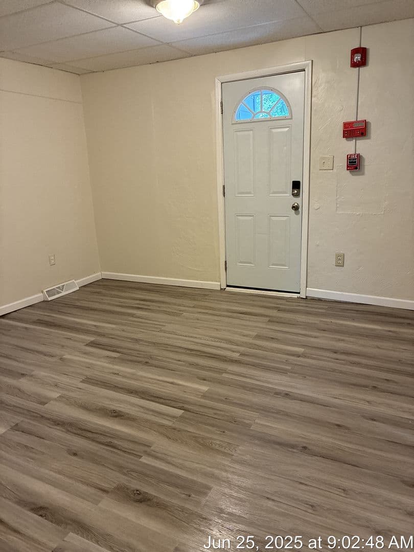Morgantown Apartment: 521 Locust