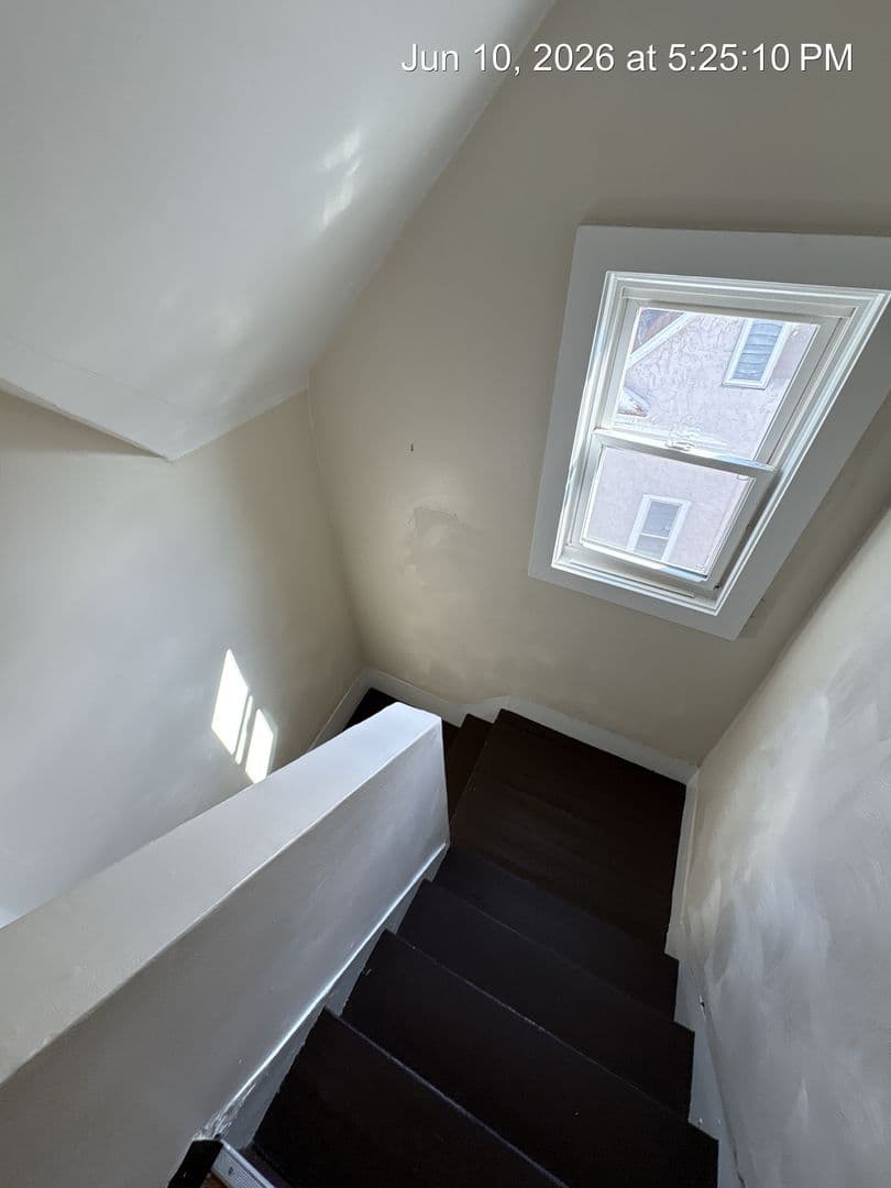 Morgantown Apartment: 521 Locust
