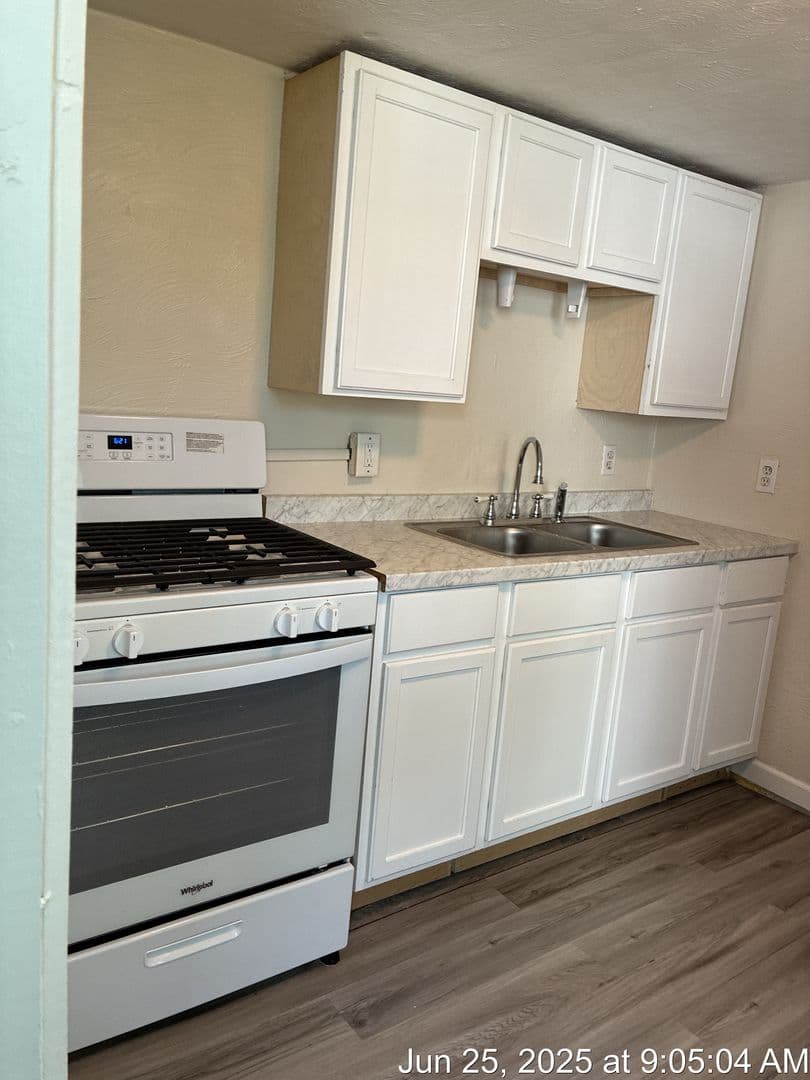 Morgantown Apartment: 521 Locust