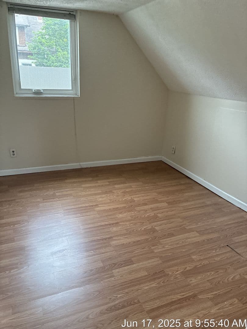 Morgantown Apartment: 759 Willey St.  Apt b