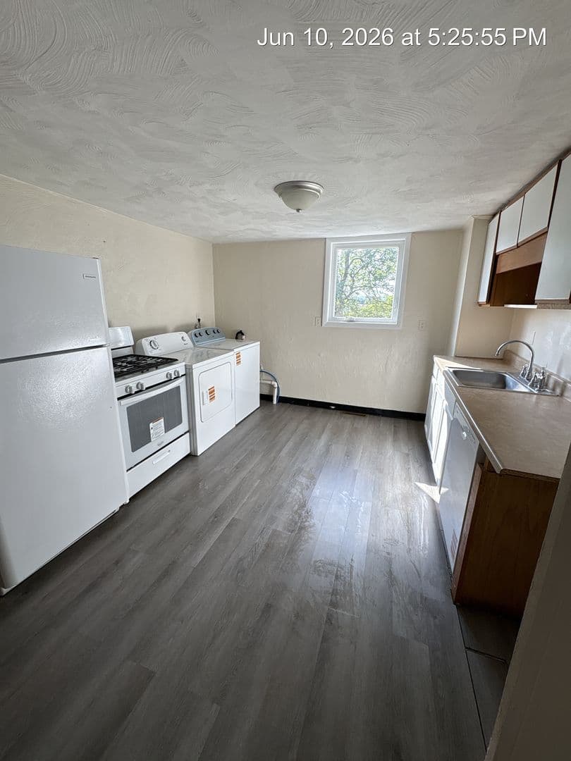 Morgantown Apartment: 521 Locust