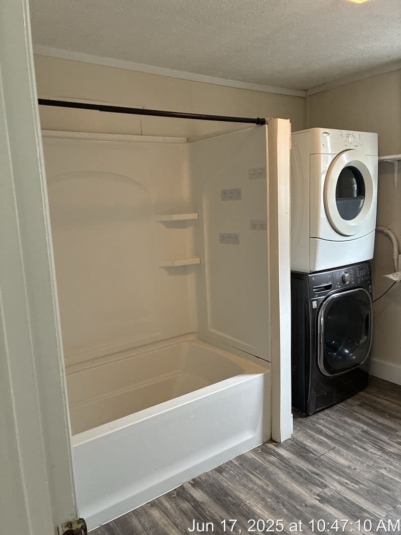 Morgantown Apartment: 759 Willey St.  Apt b