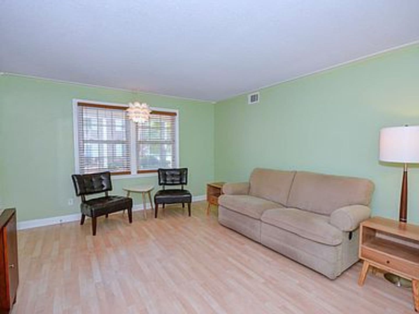 Columbia Condo: 1700 Dalloz Road