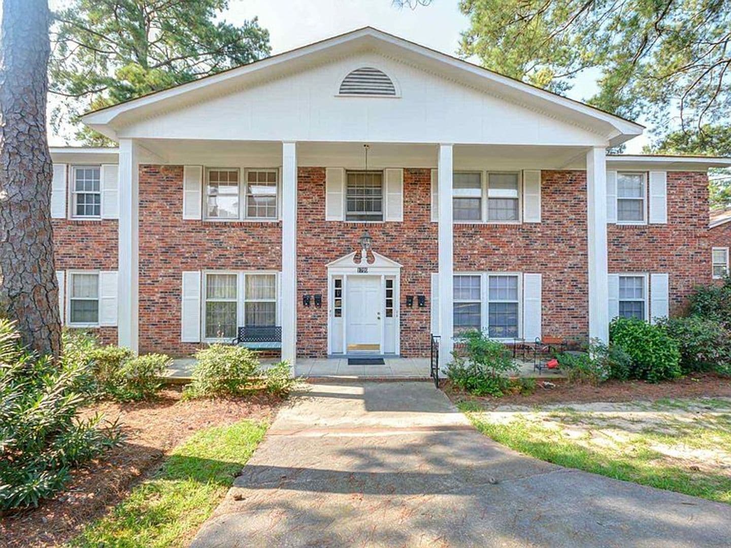 Columbia Condo: 1700 Dalloz Road